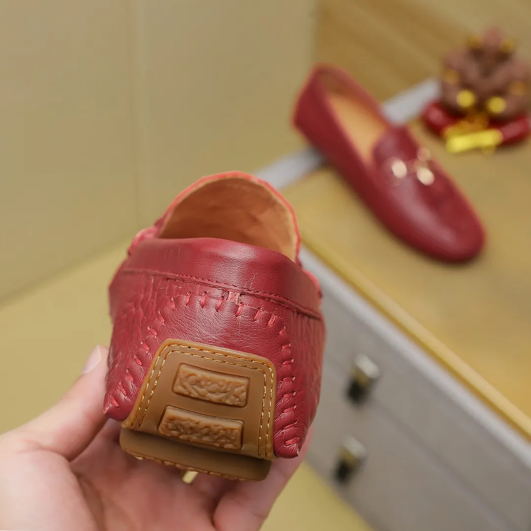 Men's shoes💰360💰🕷🕷️【 GUCCI 】Gucci's best-selling trendy men's casual slip-on shoes 🇨🇳Official website original 1:1 mold 💯Original quality, fine workmanship ☘Fashionable and versatile, perfect shape, comfortable on the feet 🍓Trendy men's recommended model, imported cowhide on the top layer 🎋High-quality pigskin lining, rubber wear-resistant and non-slip outsole, high-end atmosphere, worth owning 🍉Optional 38-44